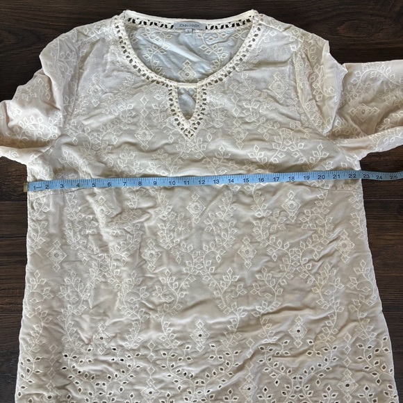 John Mark Velvet Top - Picture 6 of 7